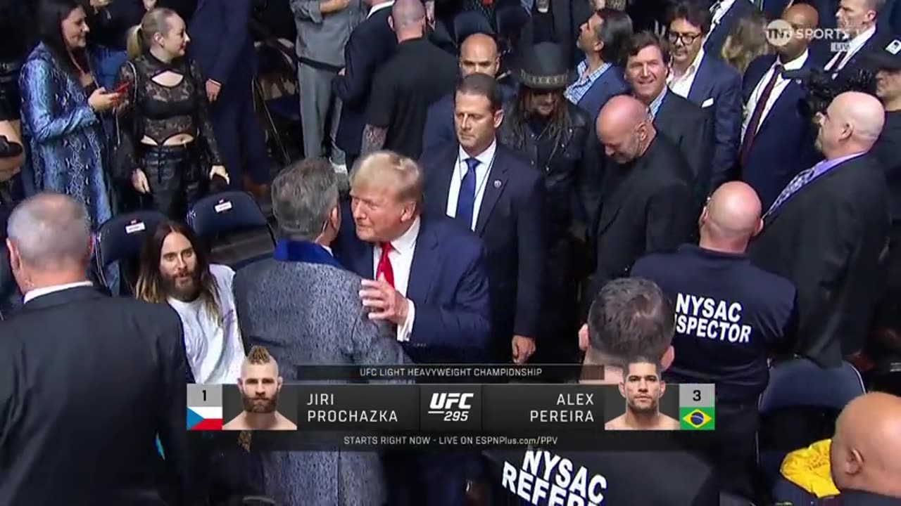 trump makes entrance at ufc 295
