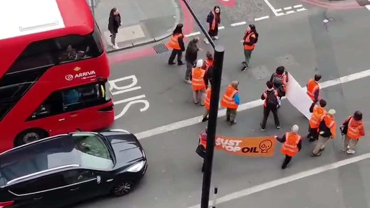 This Englishman has reached his limit with the climate change activists from Just Stop Oil.