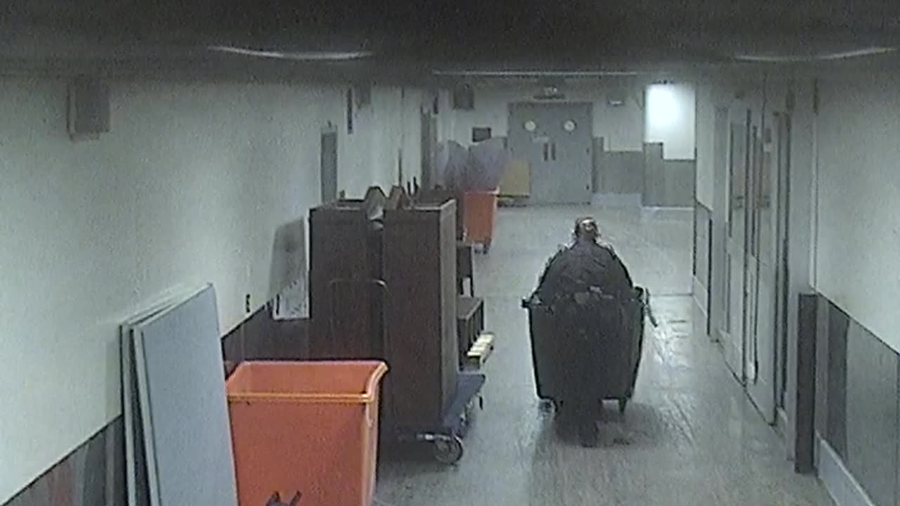 6096RHOBSBLoadingDockHallway_2021-01-06_18h09min28s400ms.mp4