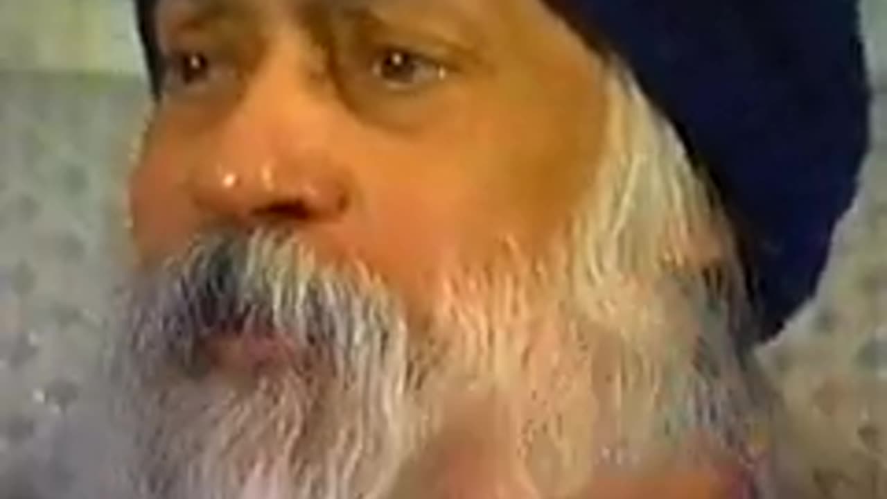 Osho Video - Communism And Zen Fire, Zen Wind 06 - Marx and buddha hand in hand