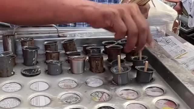 Rabri Kulfi Ice Cream in New Delhi - Indian street food