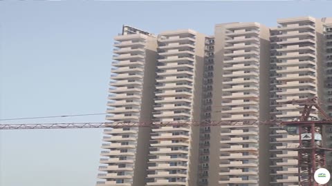 Gaur City 14th Avenue Ready to Move Flats Noida Extension