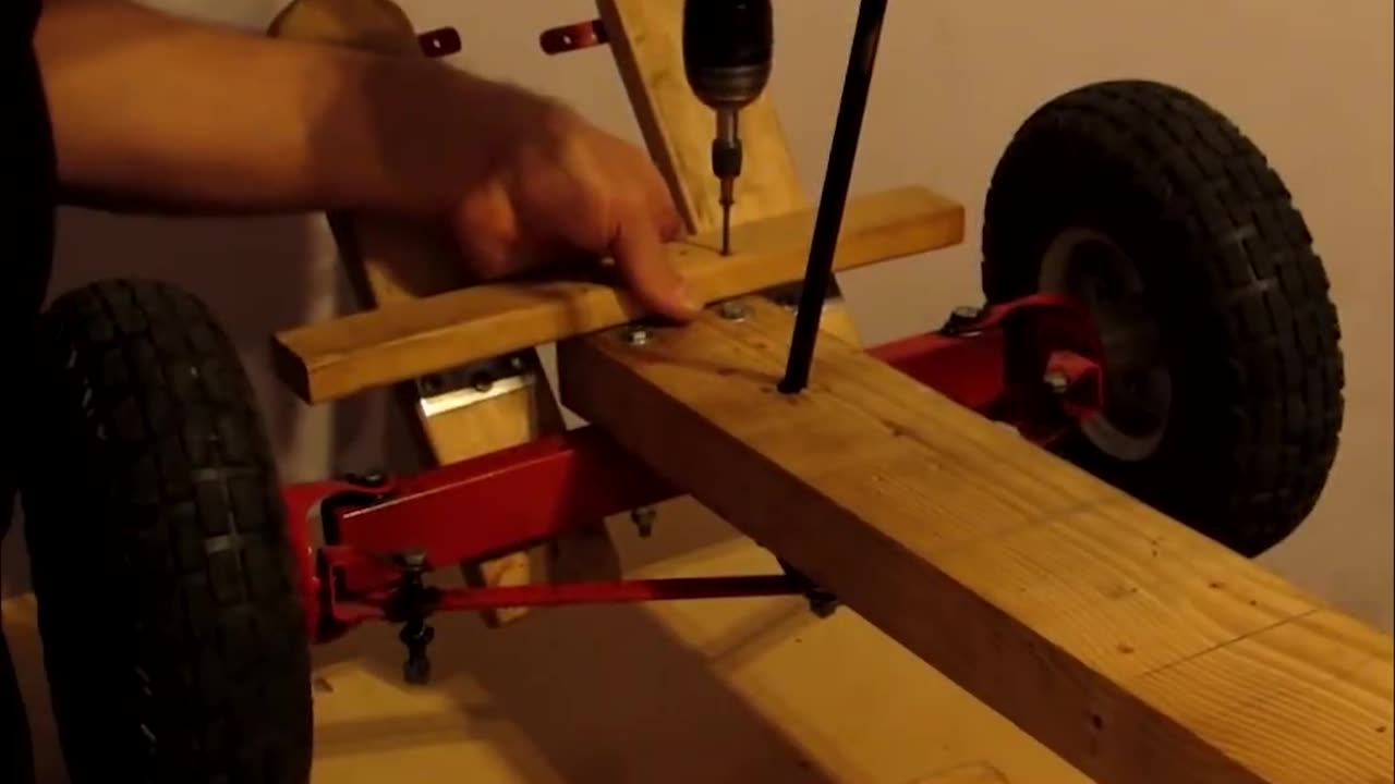 Assembly of a Cart with an Electric Screwdriver Motor