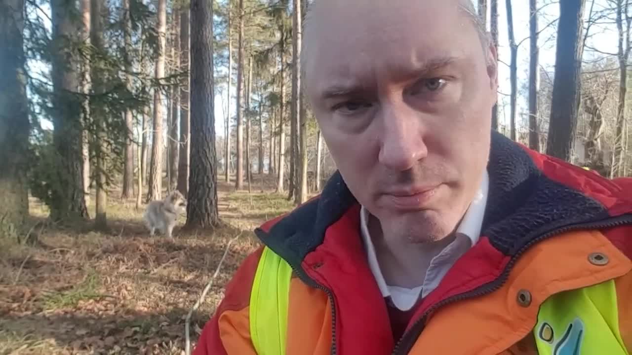 Barnprogram: Varför beter sig vuxna dumt ibland, och vem kan man lita på?