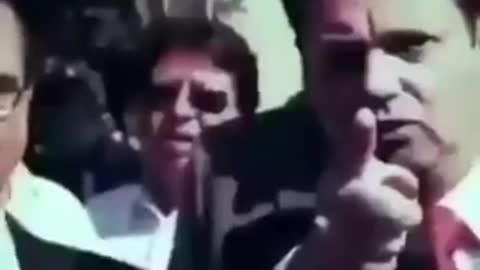 A de M