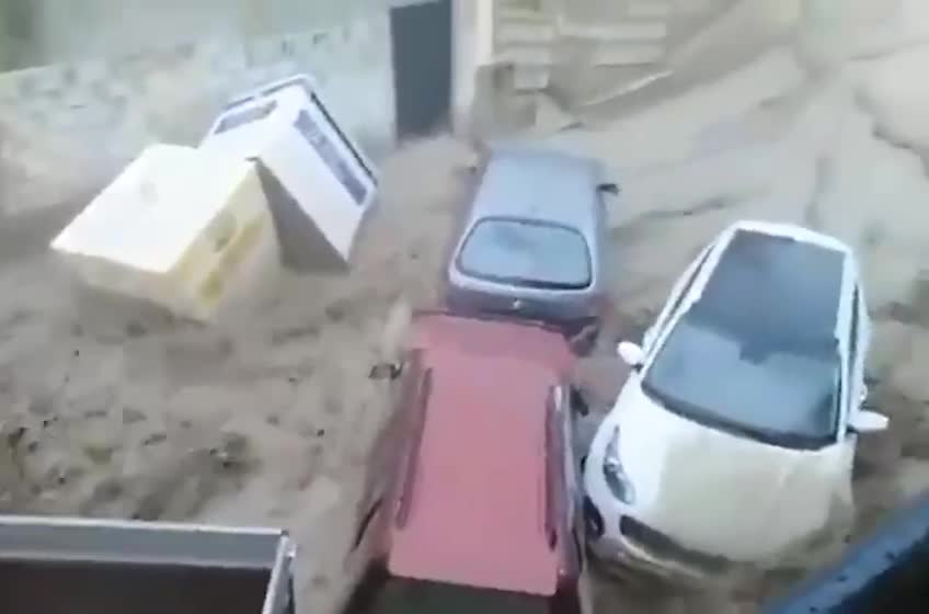 España full de agua
