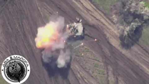 A Ukrainian T-64 survives two Lancet drone strikes on the same part the armor in quick succession!