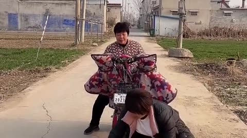 Best Funny Videos 2022, Chinese Funny clips daily #shorts