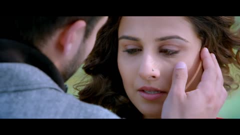 Hamari Adhuri Kahani 2015 Title Video Song By Arijit Sing 1080p (BDMusic25.Info)