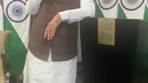 Chandaryan 3 soft landing successful pm Narendra modi taking with isro Seintsict