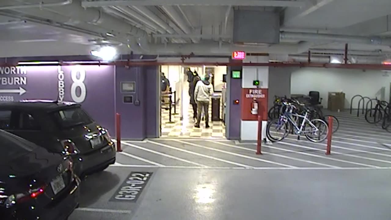 6086RHOBG3G308ALobbyEntrance_2021-01-06_13h40min02s667ms.mp4