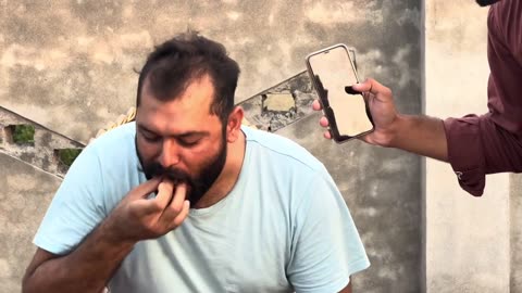 Eating Bread in 10 Seconds Ateeq Chaudhry