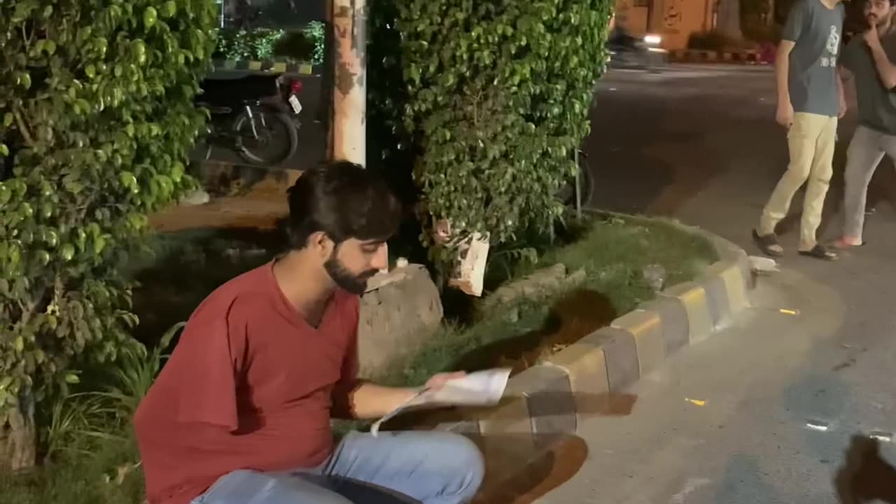 Bijli ka Bill pay krny ka sab sa Asan tariqa 😂😂😂