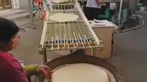 Asi fabrican las tortillas chinas en una fabrica‼️‼️‼️😱😱😱