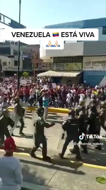 Venezuelanos nas ruas contra ditadura