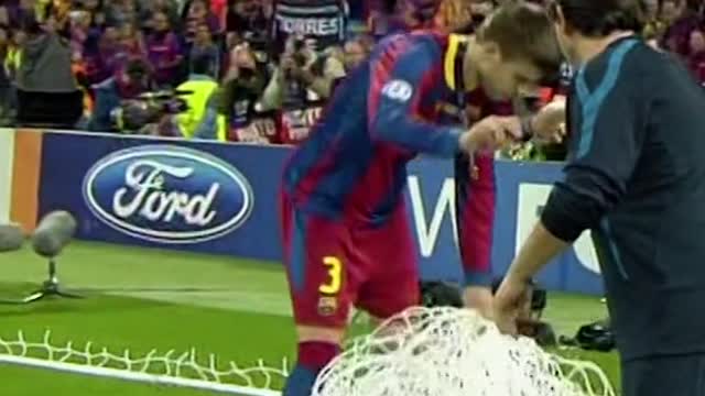 Gerard Piqué - Football Legend