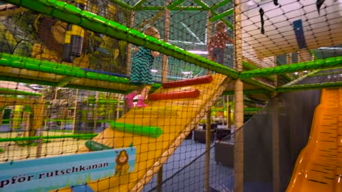 Fun Indoor Playground for Family and Kids at Leo's Lekland