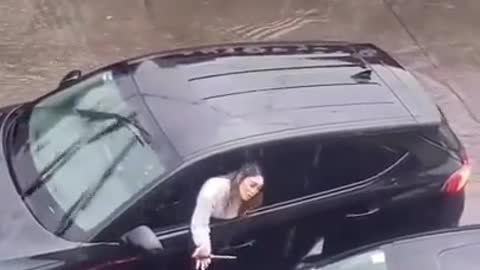 Women to goes insane on her ex's vehicle with a screwdriver.