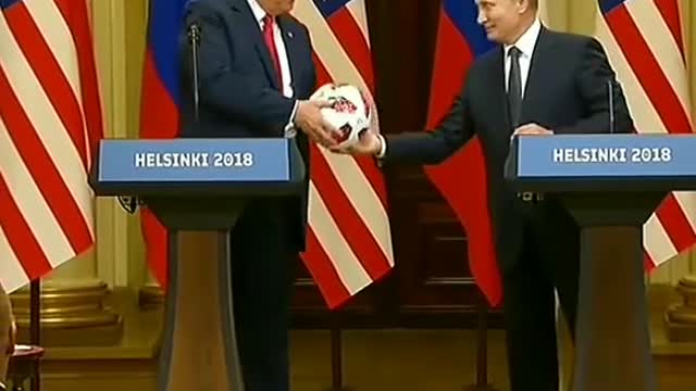 Doland Trump vs Vladimir Putin