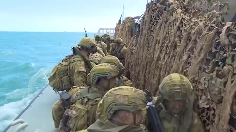 Australian Troops Conduct Beach Landing During Talisman Saber Joint Military Exercises4