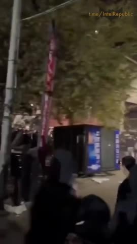 CHINA - Protesters reportedly destroyed COVID testing points in Lanzhou