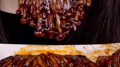 Black Bean Noodles, Spicy Enoki Mushrooms #zoeyasmr #zoeymukbang #bigbites #mukbang #asmr #food #먹방
