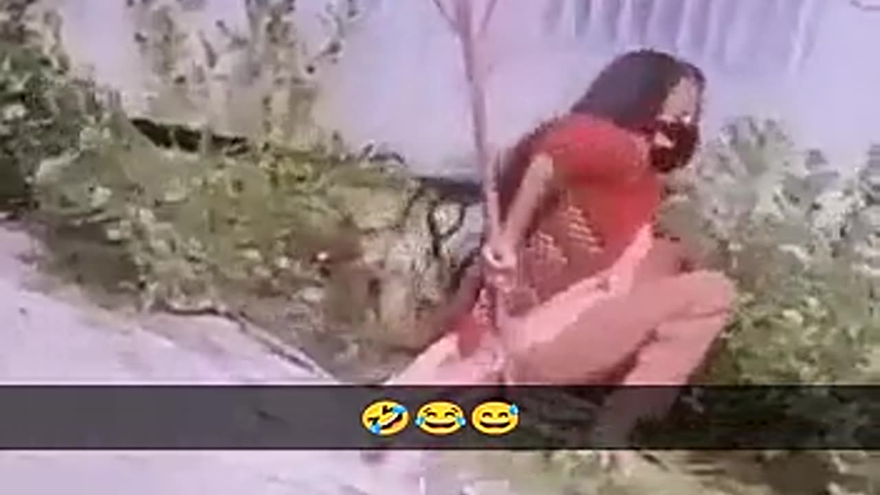 Patli kamariya bole Haye Haye #viral #commedy #trending #insta video