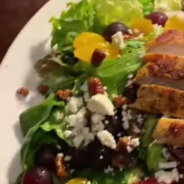 Delicious Strawberry feta salad