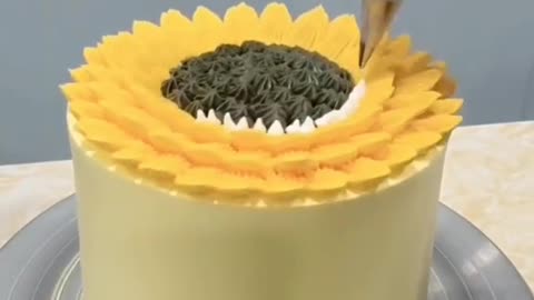 Beautiful cake decorating idea