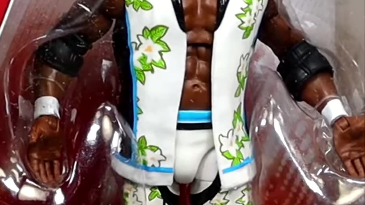 Kofi Kingston & Xavier Woods: Iconic Elite 112 Figures Revealed!