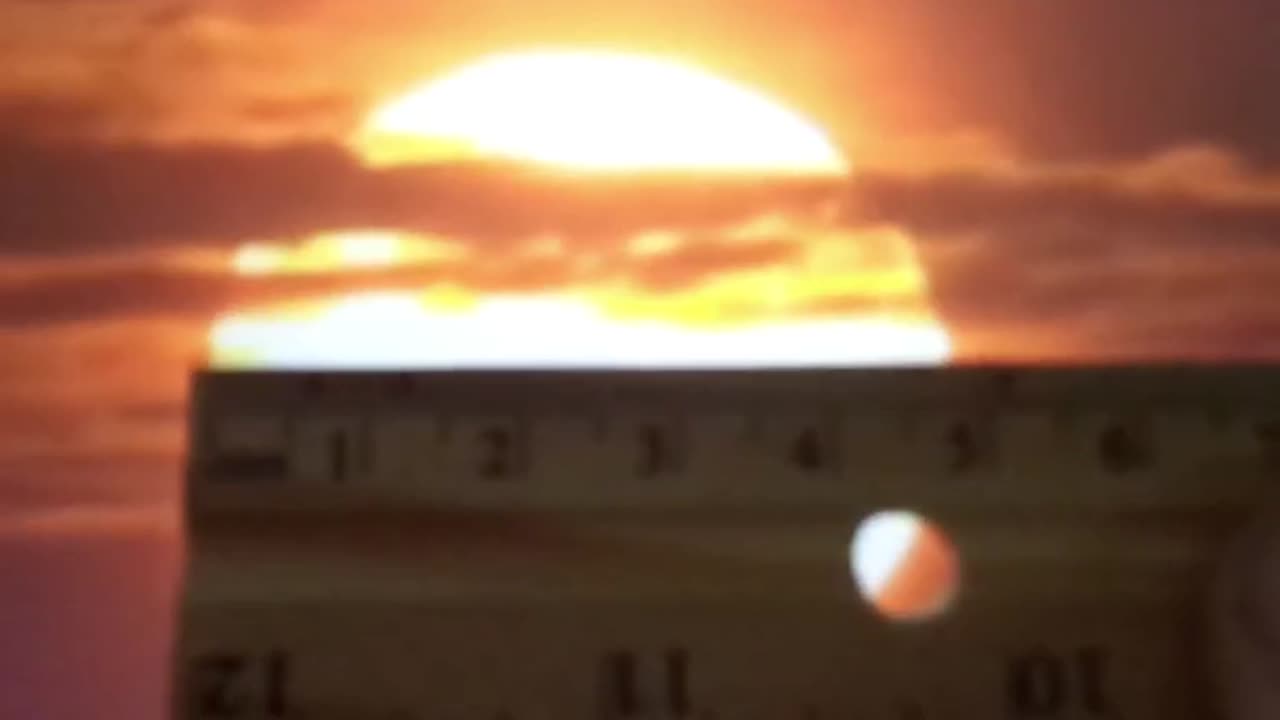 Sun doesn't change size?