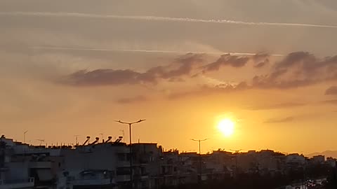 ΤΡΕΛΟ ΨΕΚΑΣΜΑ ΓΙΑ ΑΛΛΗ ΜΙΑ ΦΟΡΑ - ΕΚΤΑΚΤΑ ΚΑΙΡΙΚΑ ΦΑΙΝΟΜΕΝΑ Η ΚΑΤΑΛΗΞΗ