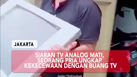The analog TV screen is broken