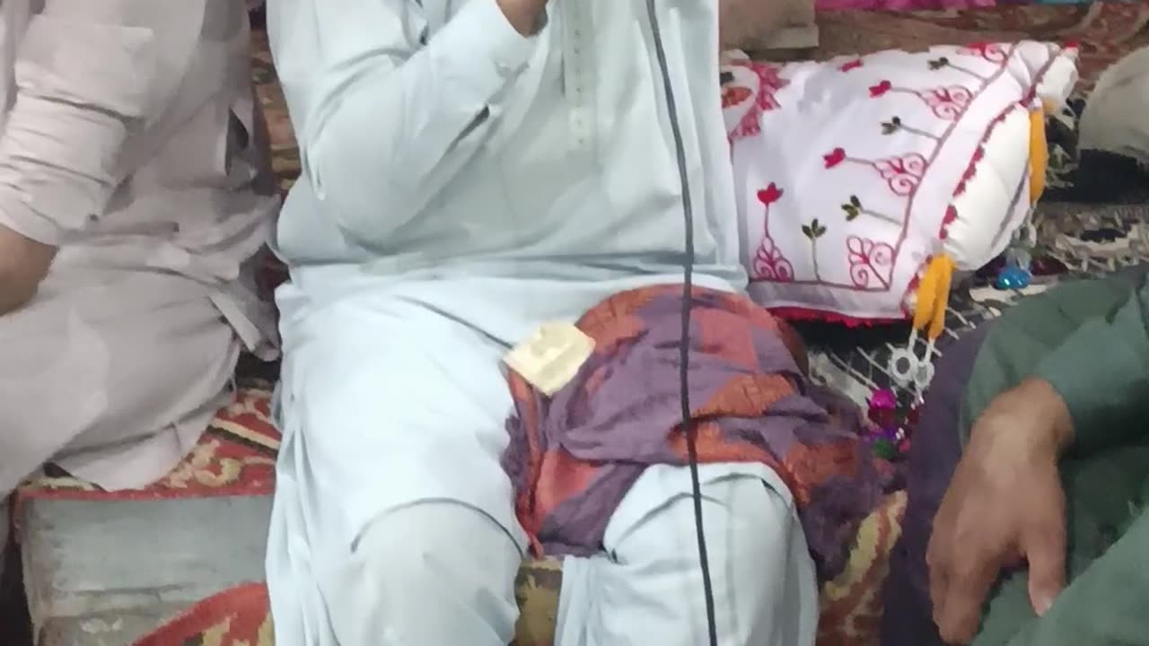 Naat Shareef muj khatakar Sa insan Madinaa ma rahy