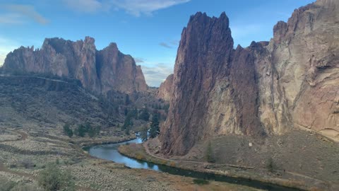 Central Oregon – Smith Rock State Park – Panoramic 360 of High Desert Canyon – 4K