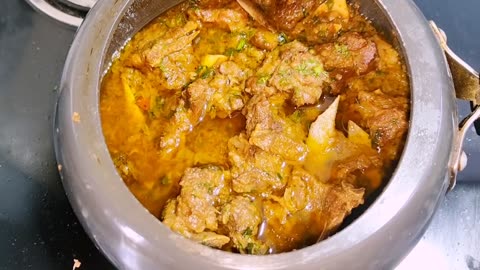 Green chilli Mutton Korma! Easy And Delicious healthy mutton! How to make Green chilli Mutton!