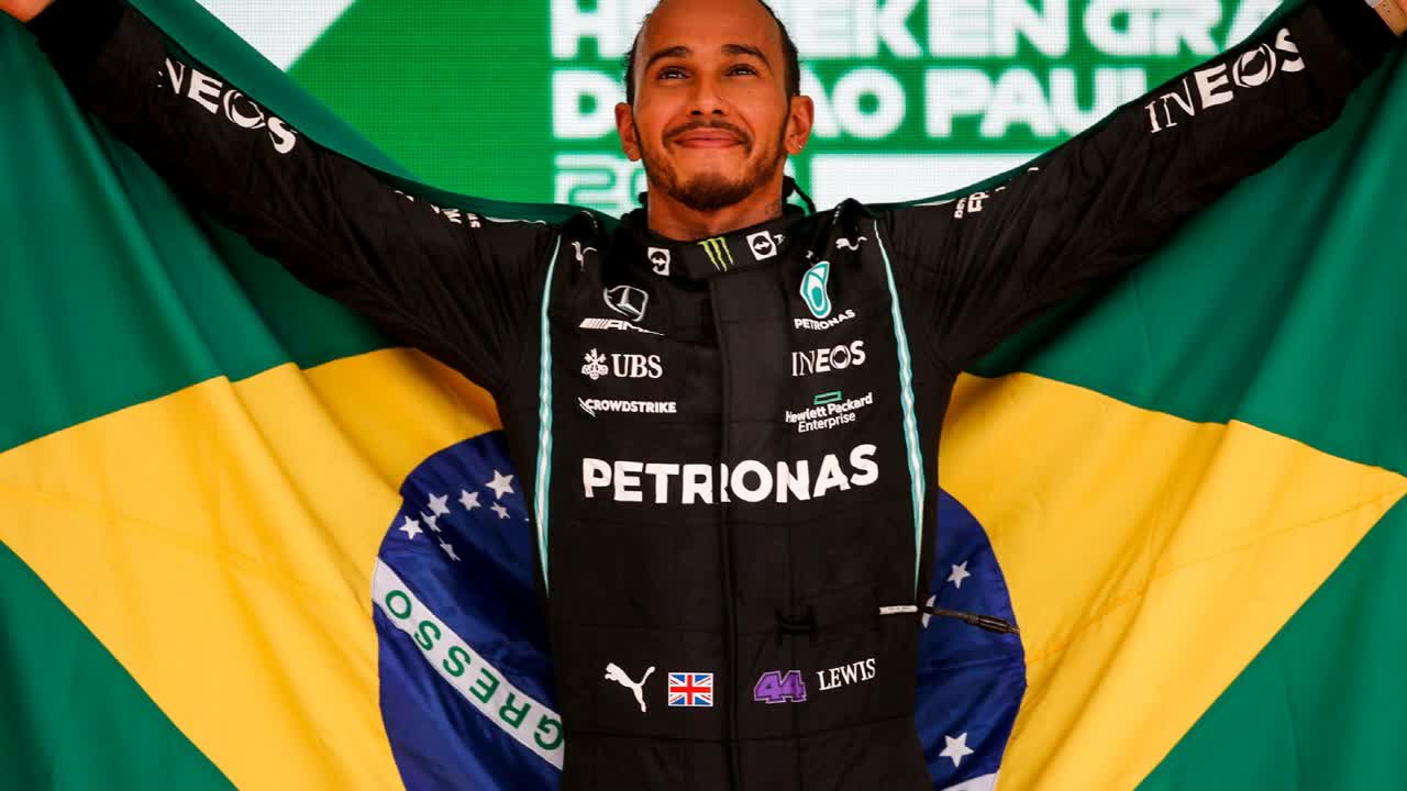 Sir Lewis, sorry Lewis Hamilton now is a brazilian citizen #braziliangp