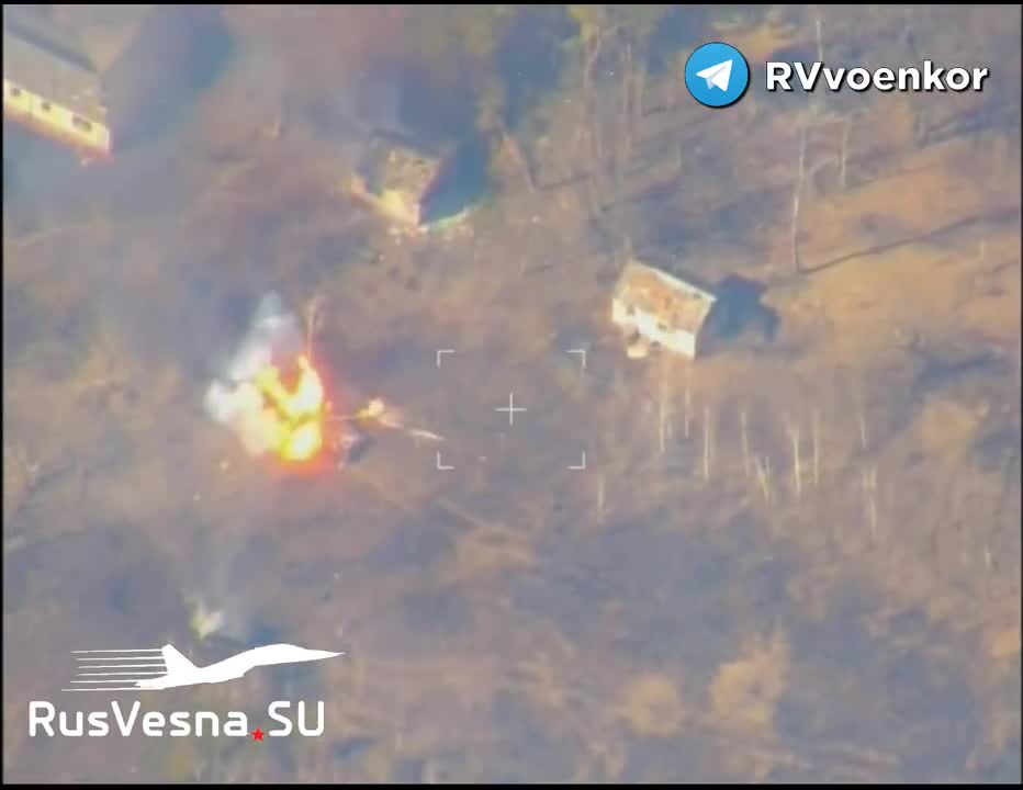 Russian Strike Destroys Ukrainian Self Propelled Artillery