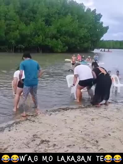 THE GAME THAT MAKES YOU HAPPY .