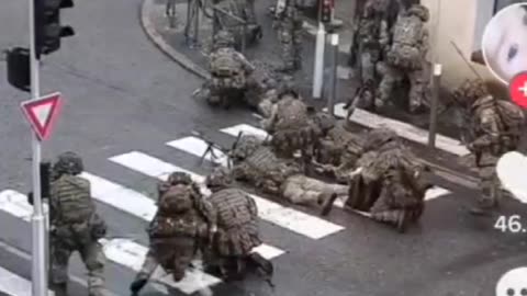 British and French Troops Run Drills in French City as Part of ORION23 Exercises