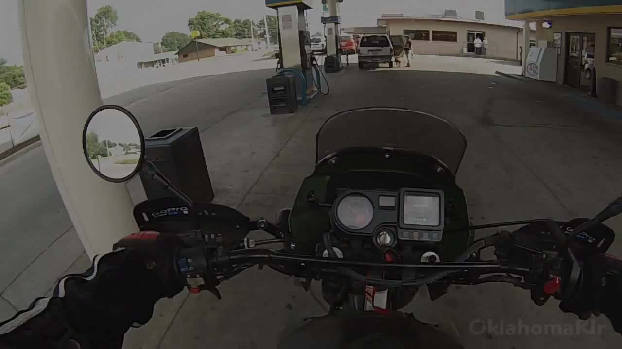 Trunk falls off motorcycle