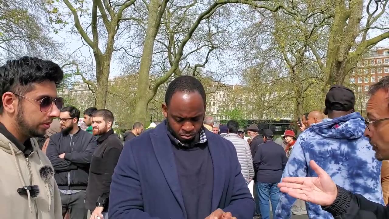 Speakers Corner_Ben-Israel asks Ex Muslim Ismail Why He Left Islam -Muslim Comes