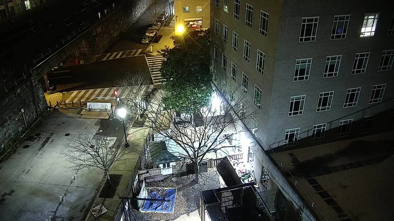 3823FHOBRFSouthRoof_2021-01-06_06h25min01s717ms.mp4