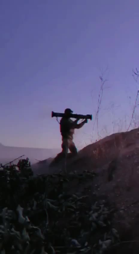 Ukrainians Fire NLAWs and Blast the National Anthem on Repeat at Russians Across the Field