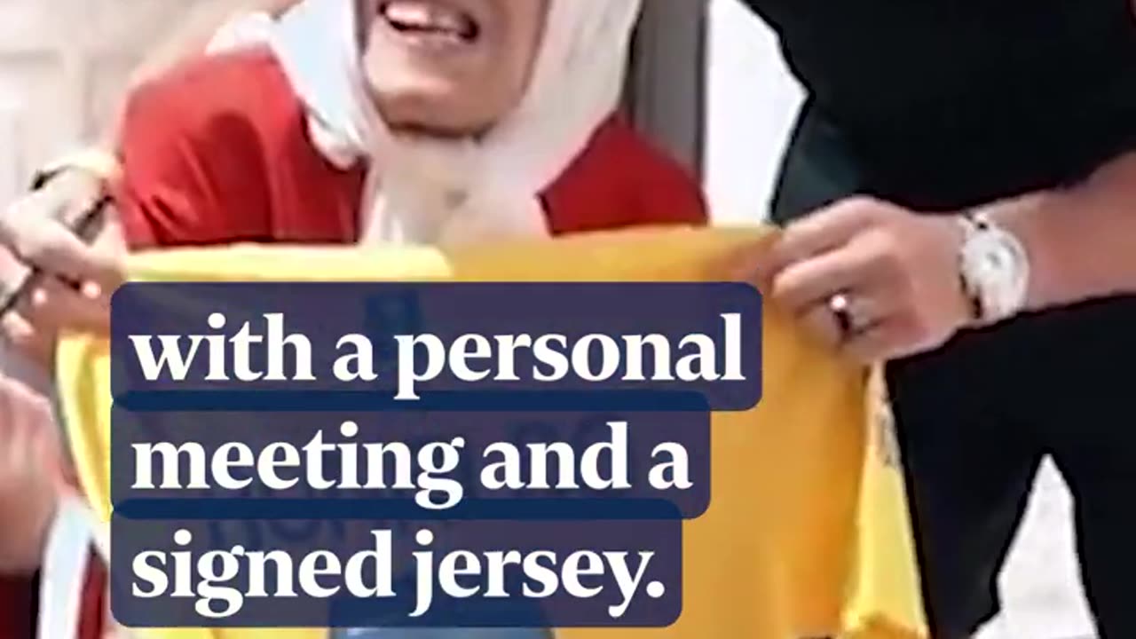Iran Fans Crazy reaction to Cristiano Ronaldo arrival to Iran!