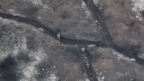 Incredible Footage of Russians Attempting to Enter Ukrainian Trenches