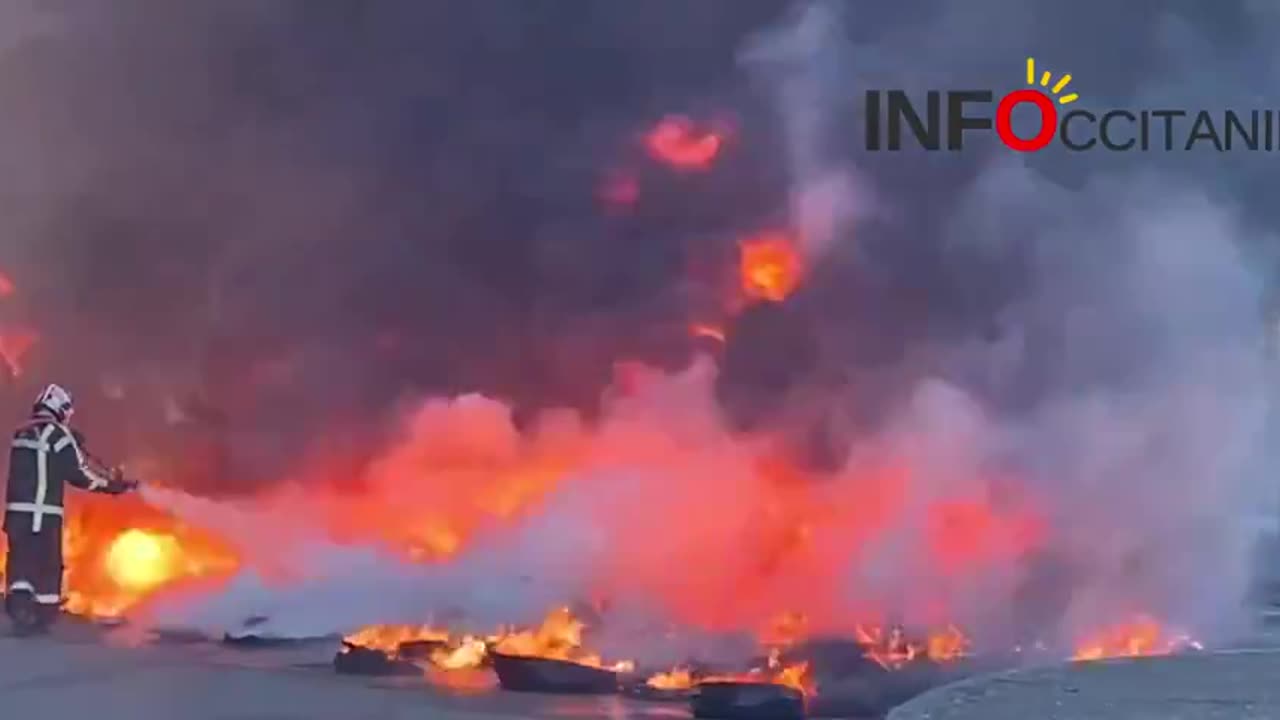 France. Blocking of the A9 and A54 motorways in Nimes. Big anger of the farmers this night in Guere