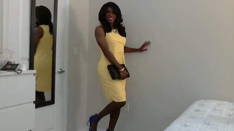 Tgirl Darlene in Yellow Dress