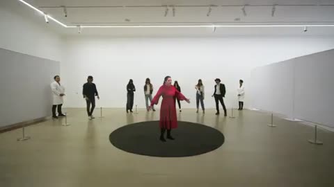 ▶ EXTRAIT-RQ + LIENS parus (4 déc 22) : Commercial de Microsoft avec Marina Abramovic