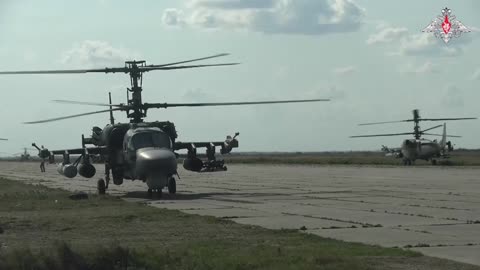 Helicópteros Jacaré russos em ação durante o fumo...